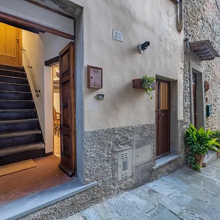 شقة La Casa Sul Vicolo Centro Storico كورتونا