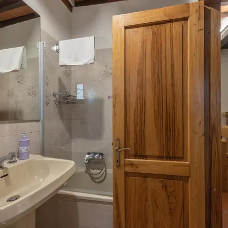 شقة La Casa Sul Vicolo Centro Storico كورتونا